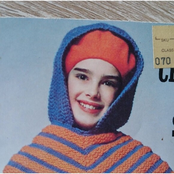 Vintage Coats&Clark 1977 Red Heart Children's Poncho Patterns Pamphlet No. 263 - Picture 2 of 10